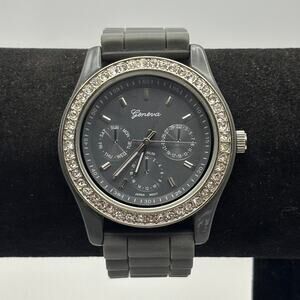 Silver & Gray Men's Geneva Watch